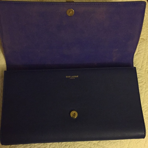 SAINT LAURENT CLUTCH - Picture 4 of 5